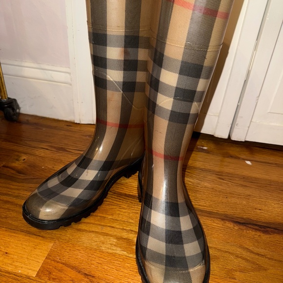 Burberry Plaid Rainboots - Picture 1 of 6